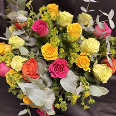  24 Mixed Coloured Roses